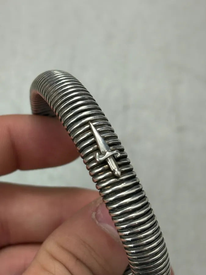 Cesare Paciotti Silver Metal Dagger Coil Bracelet bRUKnzC 4