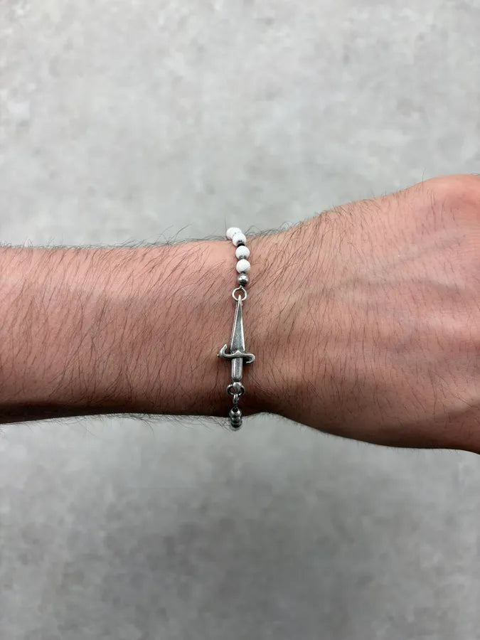 Cesare Paciotti White Beaded Dagger Bracelet JVUCPJt 2