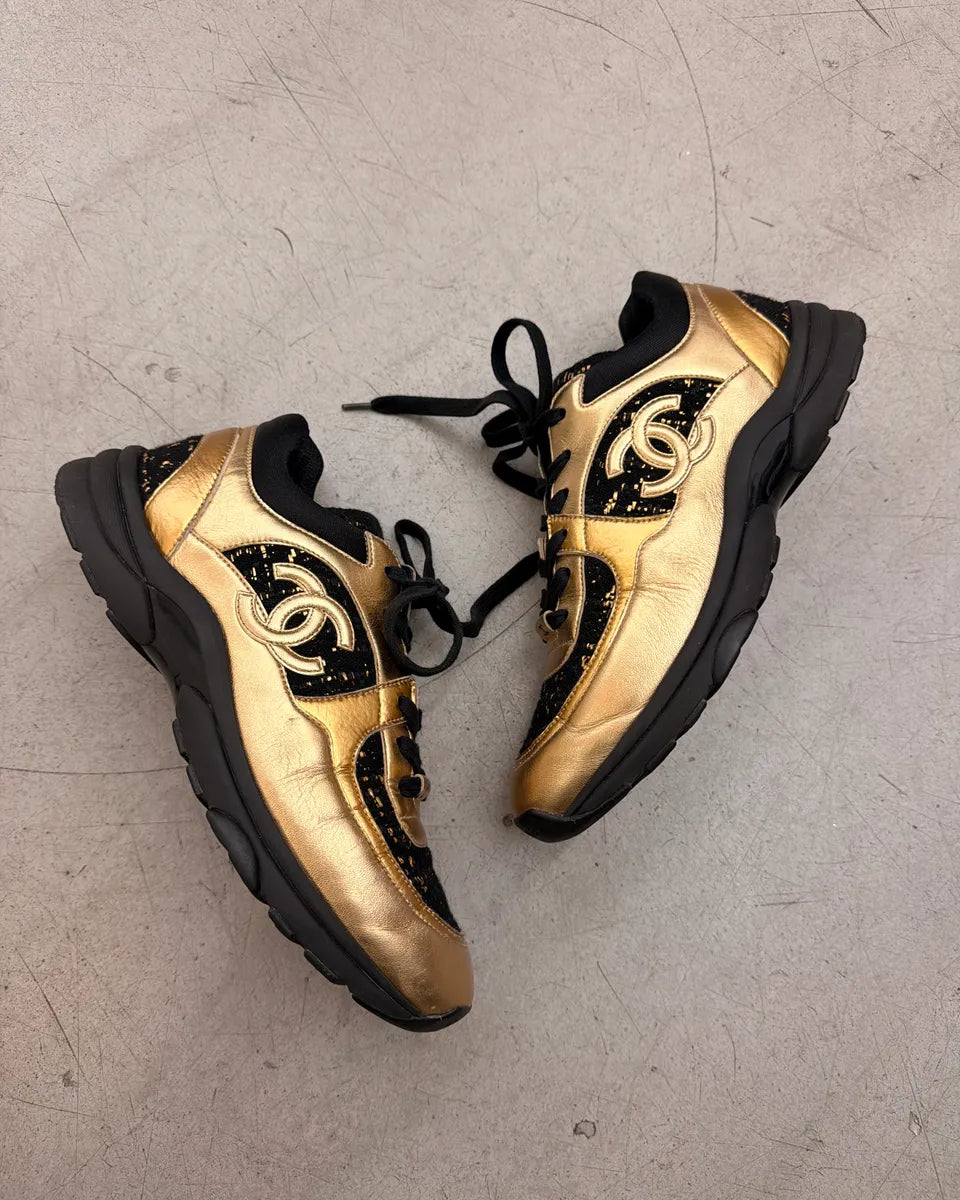 Chanel Black and Gold Sneakers tstVzcU 3