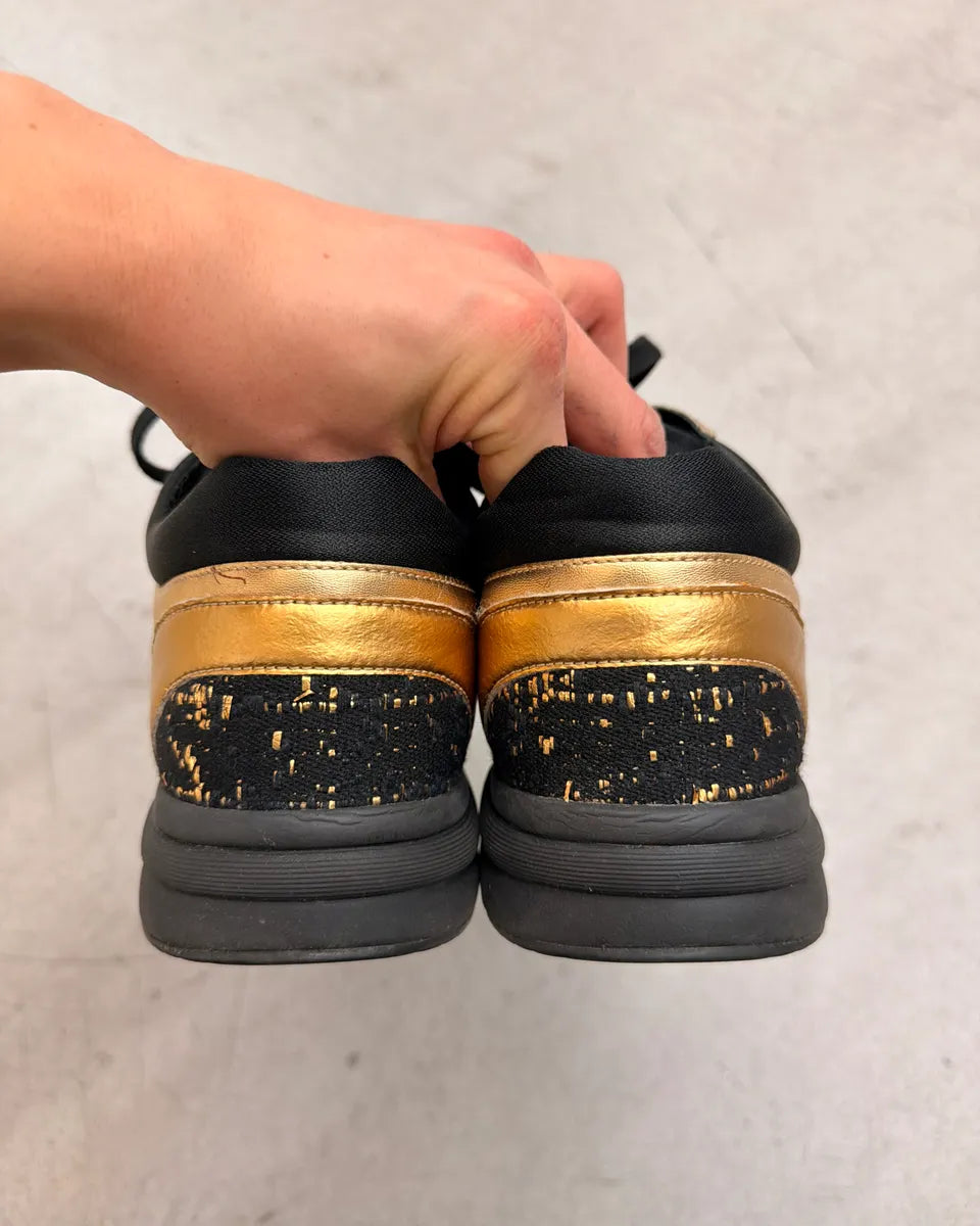 Chanel Black and Gold Sneakers tstVzcU 7