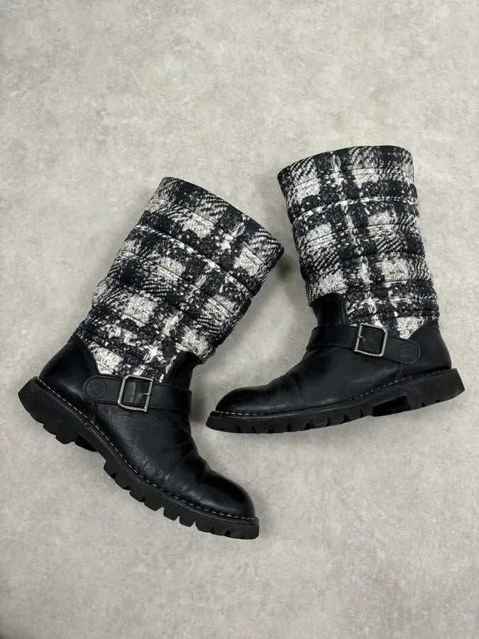 Chanel Black Leather Quilted Biker Boots UYPaTeJ 5
