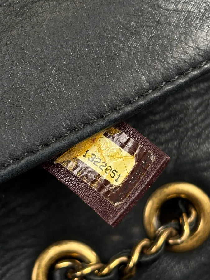 Chanel Black Quilted CC Chain Shoulder Bag  FbDPSiY 22