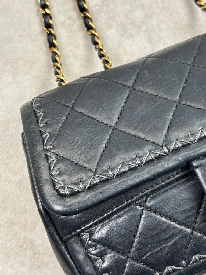 Chanel Black Quilted CC Chain Shoulder Bag  FbDPSiY 8