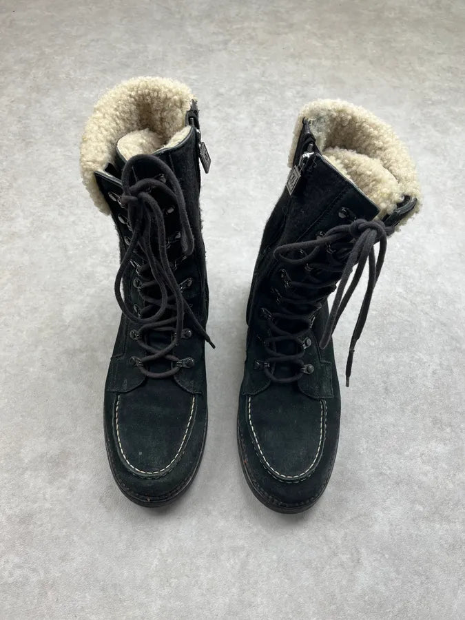 Chanel Black Suede Shearling-Lined Lace-Up Boots UjXEyQr 1