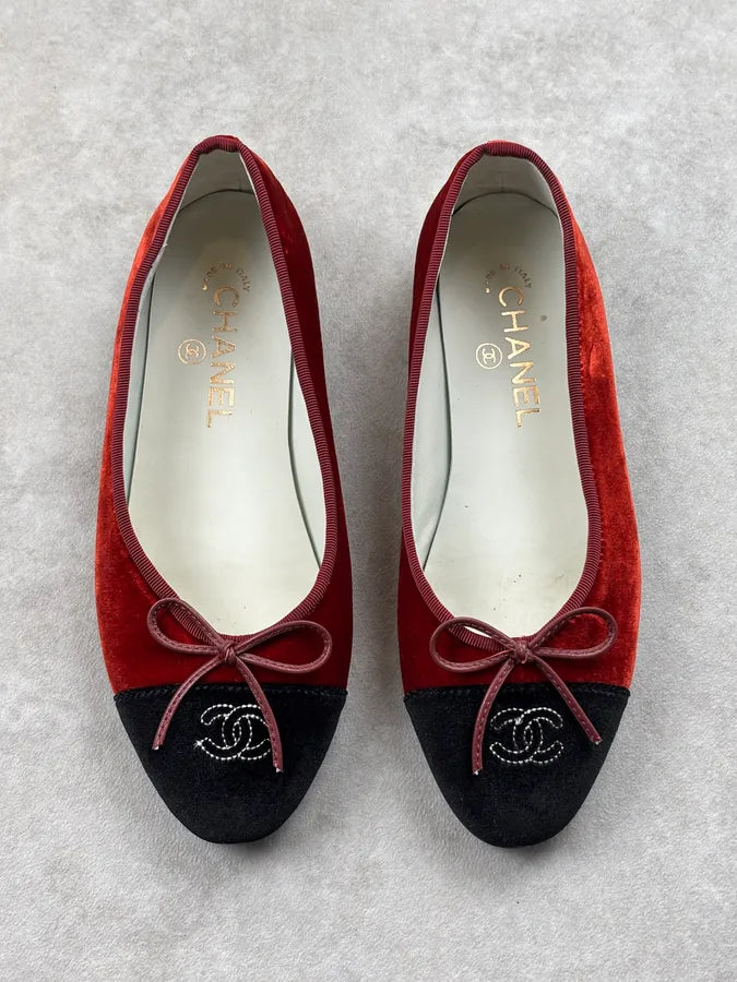 Chanel Bordeaux Velvet Ballet CC Flats EUrGiWE 1