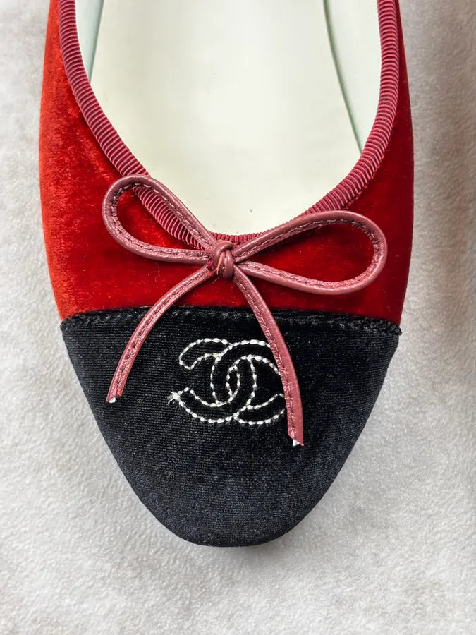 Chanel Bordeaux Velvet Ballet CC Flats EUrGiWE 3