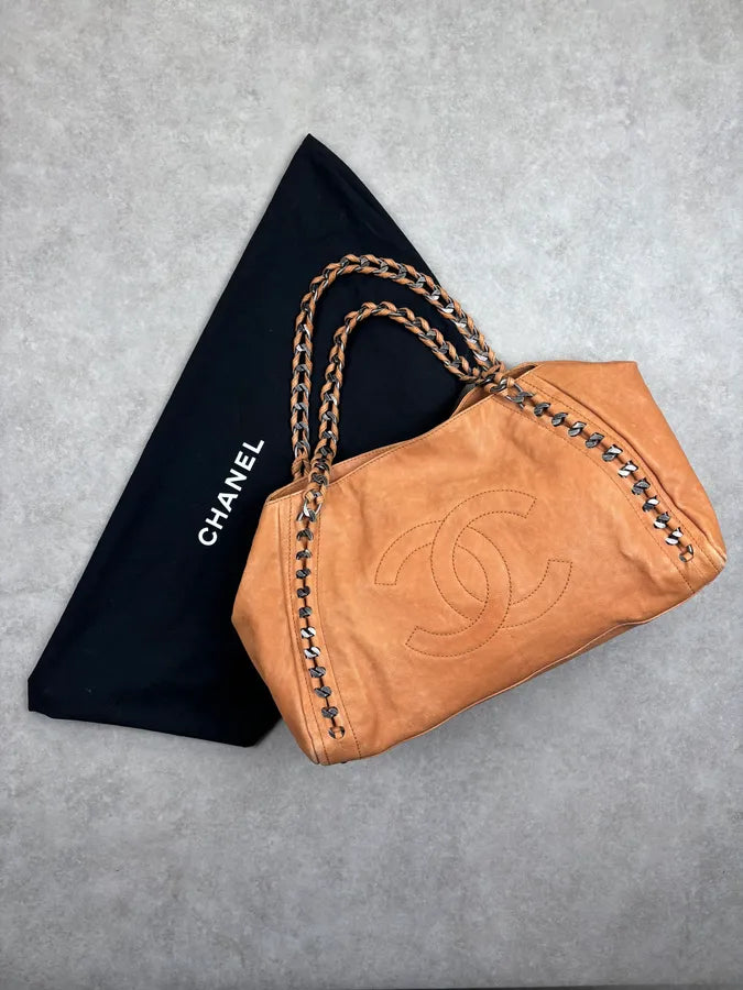 AW2006 Chanel Beige East Leather Bag gsRGtvm 4