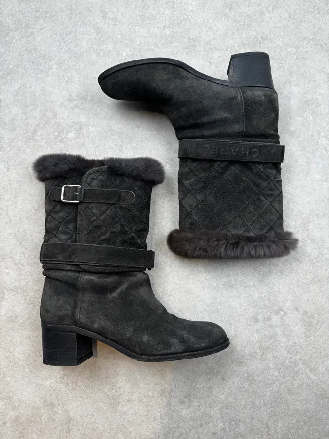 Chanel Black Suede Quilted Effect Fur Suede Boots QDqOGLo 2