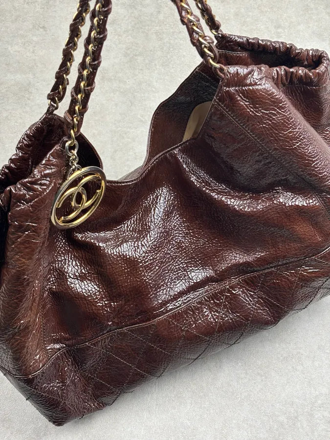 Chanel Brown Burgundy Patent Leather Coco Cabas Shoulder Bag QQYjQri 12