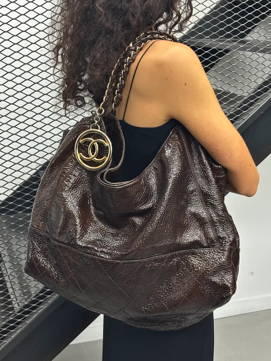 Chanel Brown Burgundy Patent Leather Coco Cabas Shoulder Bag QQYjQri 2