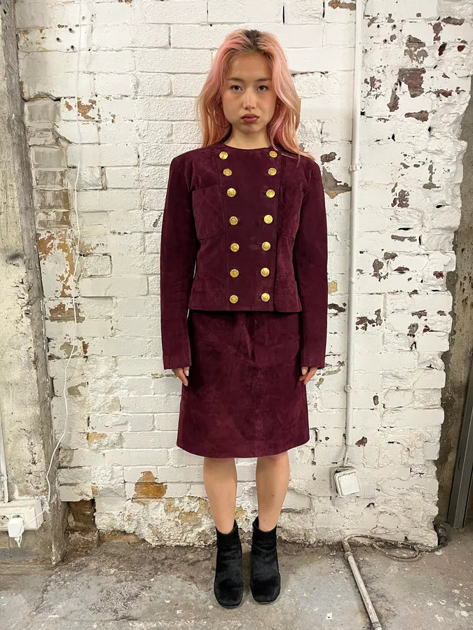 Chanel Double Breasted Bordeaux Suede Jacket & Skirt Set zZrqKJa 0