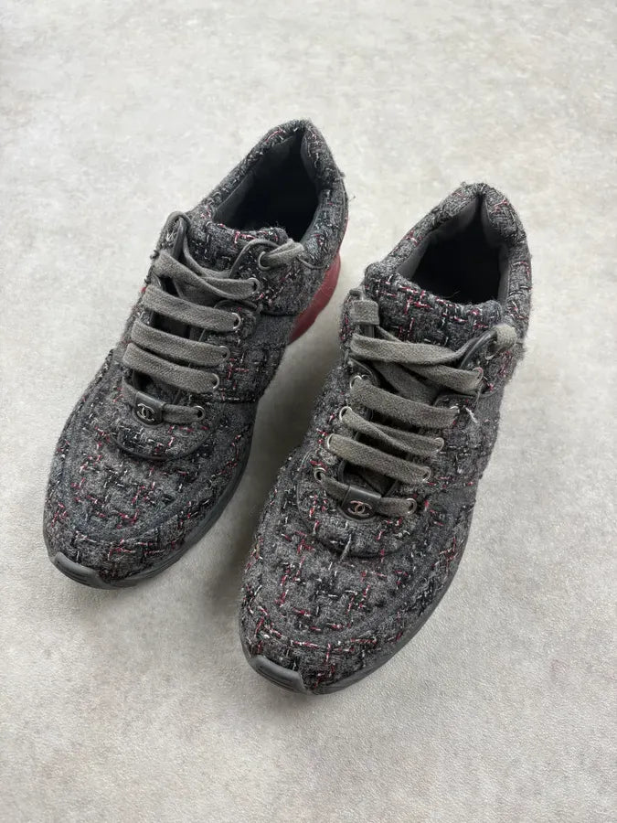 Chanel Grey & Burgundy Tweed Hybrid Sneakers iFJdFZX 2