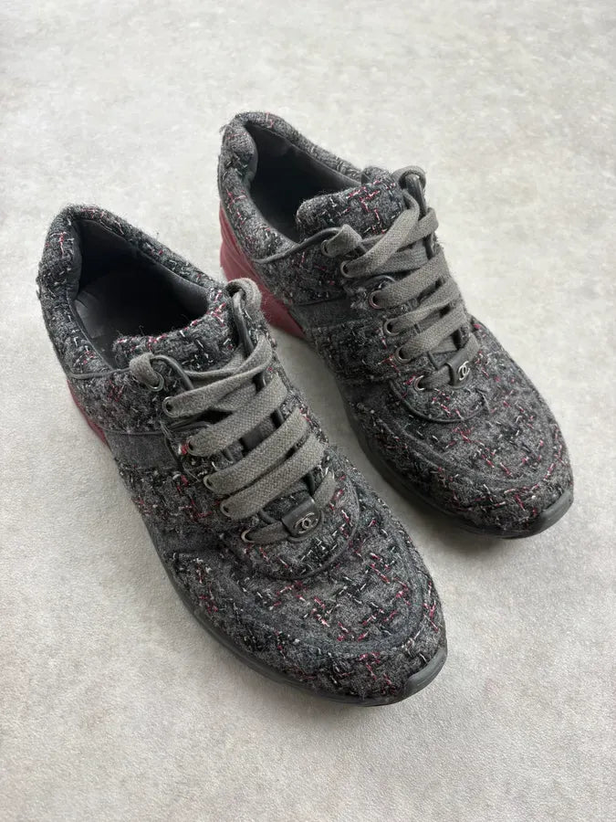 Chanel Grey & Burgundy Tweed Hybrid Sneakers iFJdFZX 3