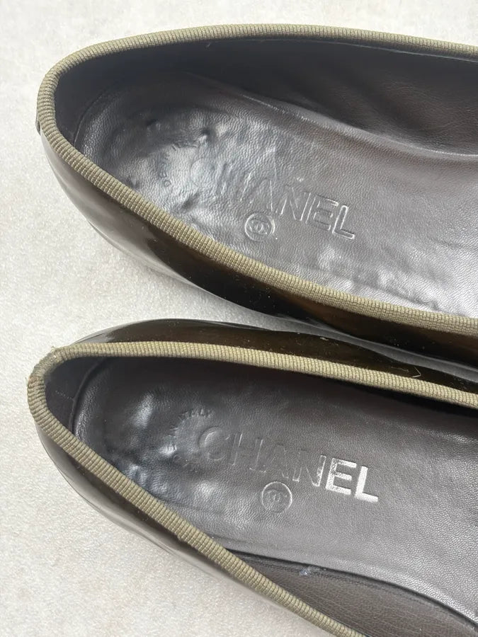 Chanel Metallic Brown Leather CC Logo Ballet Flats ryfvhdK 6