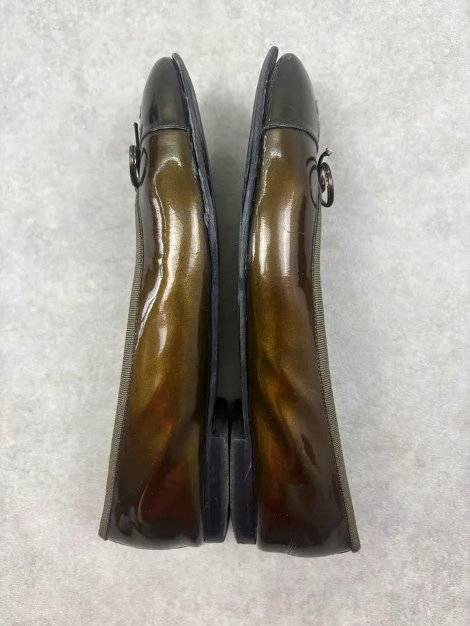 Chanel Metallic Brown Leather CC Logo Ballet Flats ryfvhdK 4