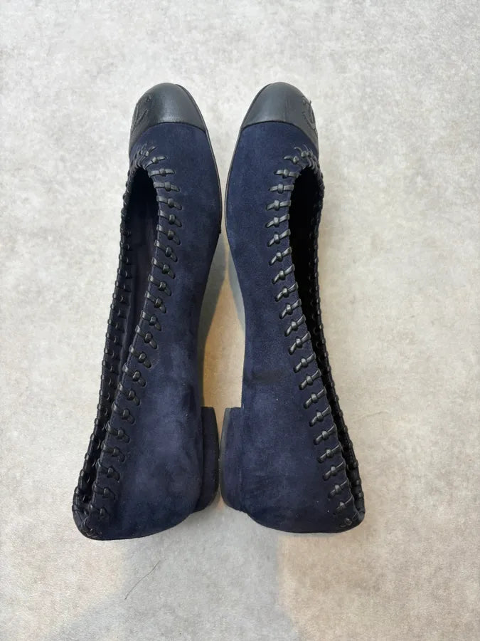 Chanel Navy Suede CC Logo Ballet Flats qAbYHkJ 3
