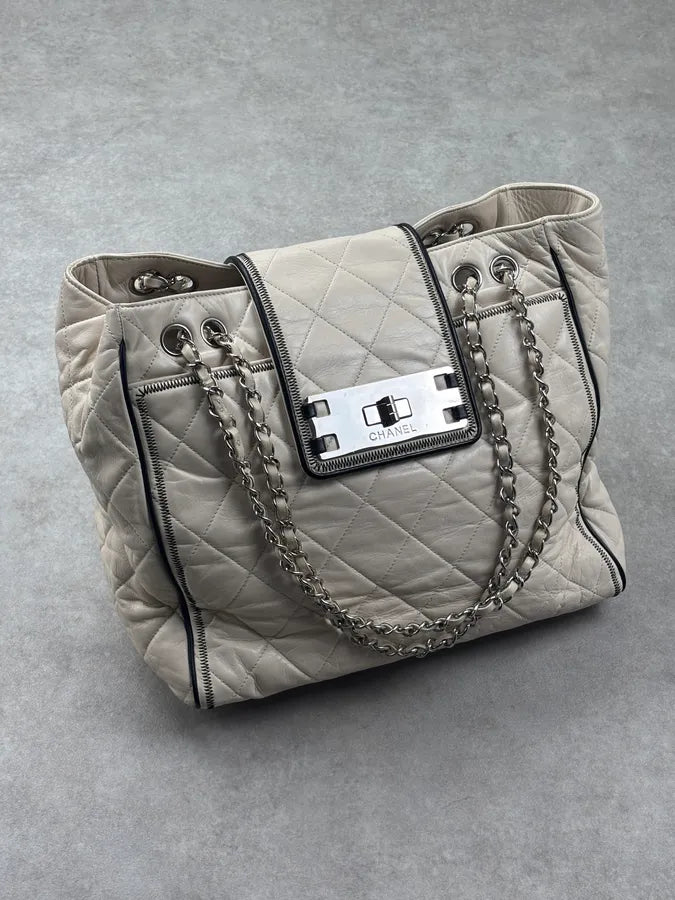 Chanel Quilted Beige Leather Business Affinity Bag TFXTges 2