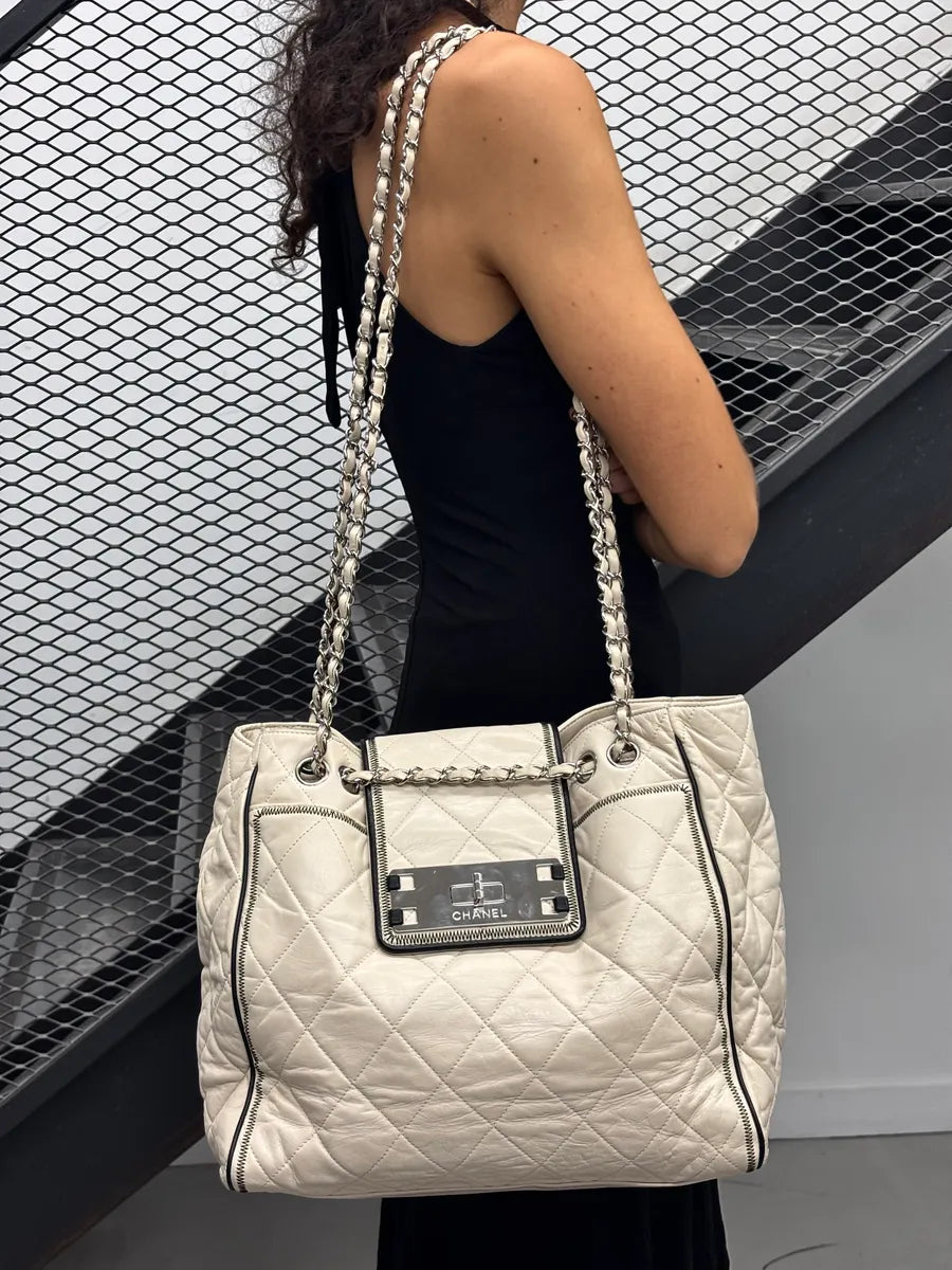 Chanel Quilted Beige Leather Business Affinity Bag TFXTges 1