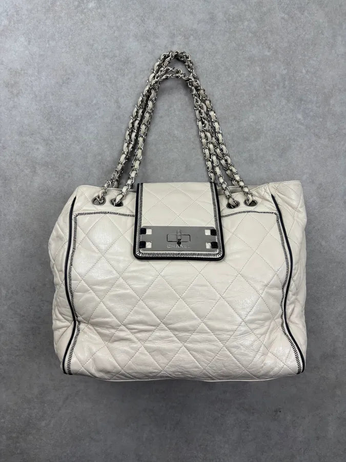 Chanel Quilted Beige Leather Business Affinity Bag TFXTges 4