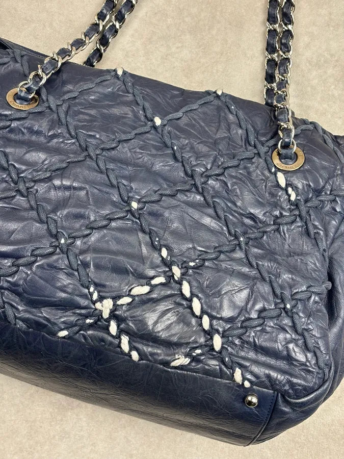 Chanel Navy Quilted Interlocking Woven Leather Large Tote Chain Bag dczoBlh 15