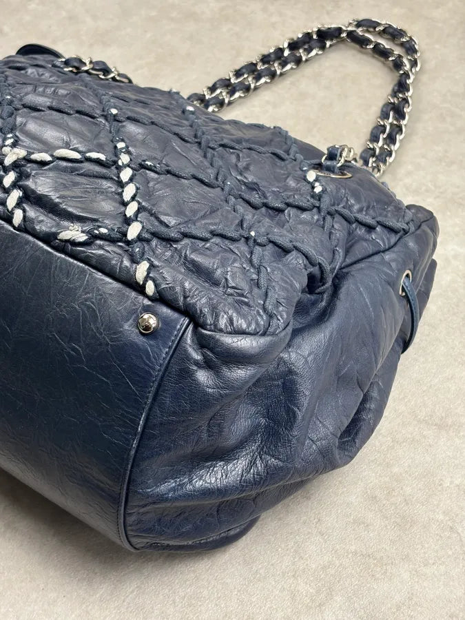 Chanel Navy Quilted Interlocking Woven Leather Large Tote Chain Bag dczoBlh 16