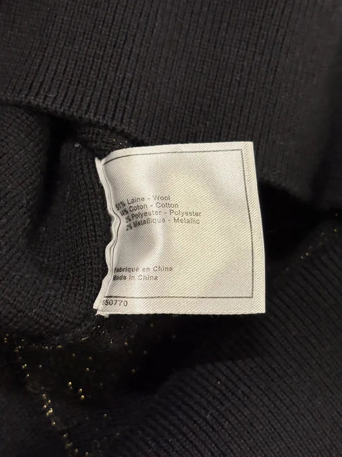 Chanel Uniform Black Wool Sweater fozPJuc 10