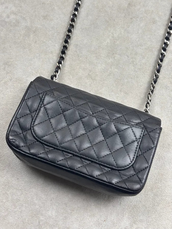 Chanel Mini Classic Timeless on Chain Black Leather Bag vRPzCRp 11