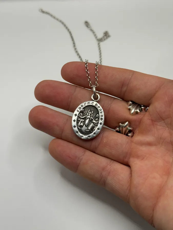 Chrome Hearts Angel Medaillon Oval Silver Pendant RkDhbof 1