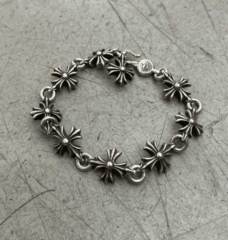 Chrome Hearts Cut Out Plus Silver Bracelet FLgqccF 0