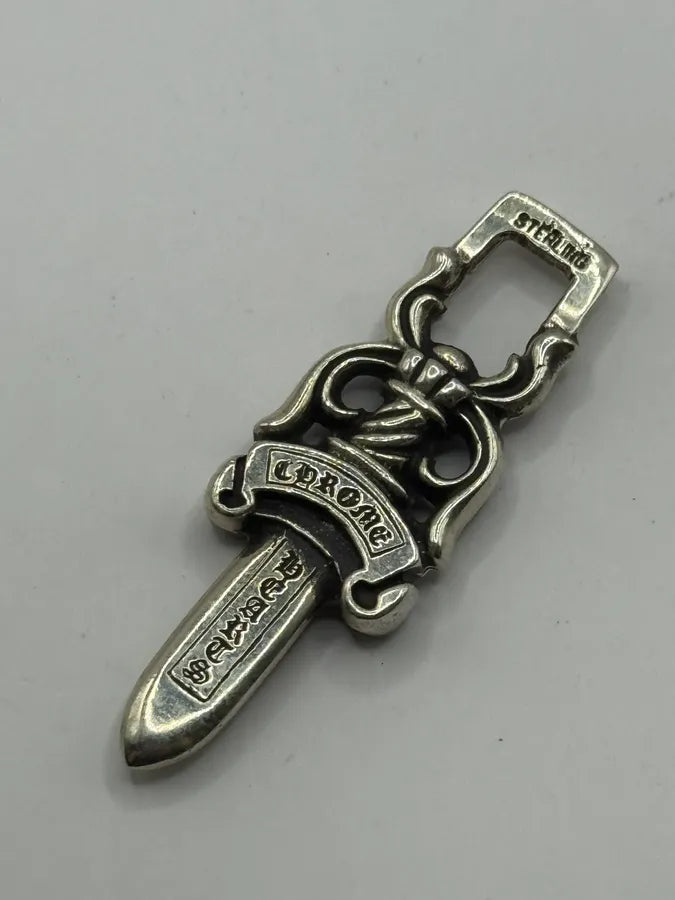 Chrome Hearts Small Silver Dagger Pendant wtPVBFz 6