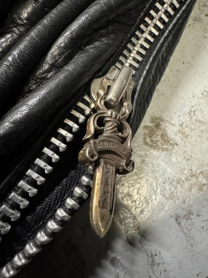 Chrome Hearts Tiny Gunslinger Strap Silver Daggers Black Leather Shoulder Bag (OS) MuWBMnR 10