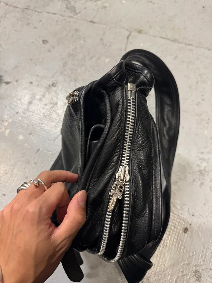 Chrome Hearts Tiny Gunslinger Strap Silver Daggers Black Leather Shoulder Bag (OS) MuWBMnR 7