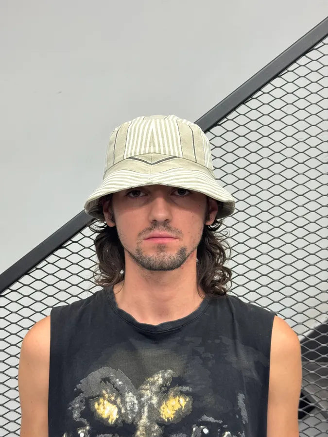 Comme des Garçons Beige Striped Bucket Hat vKSWqeZ 0