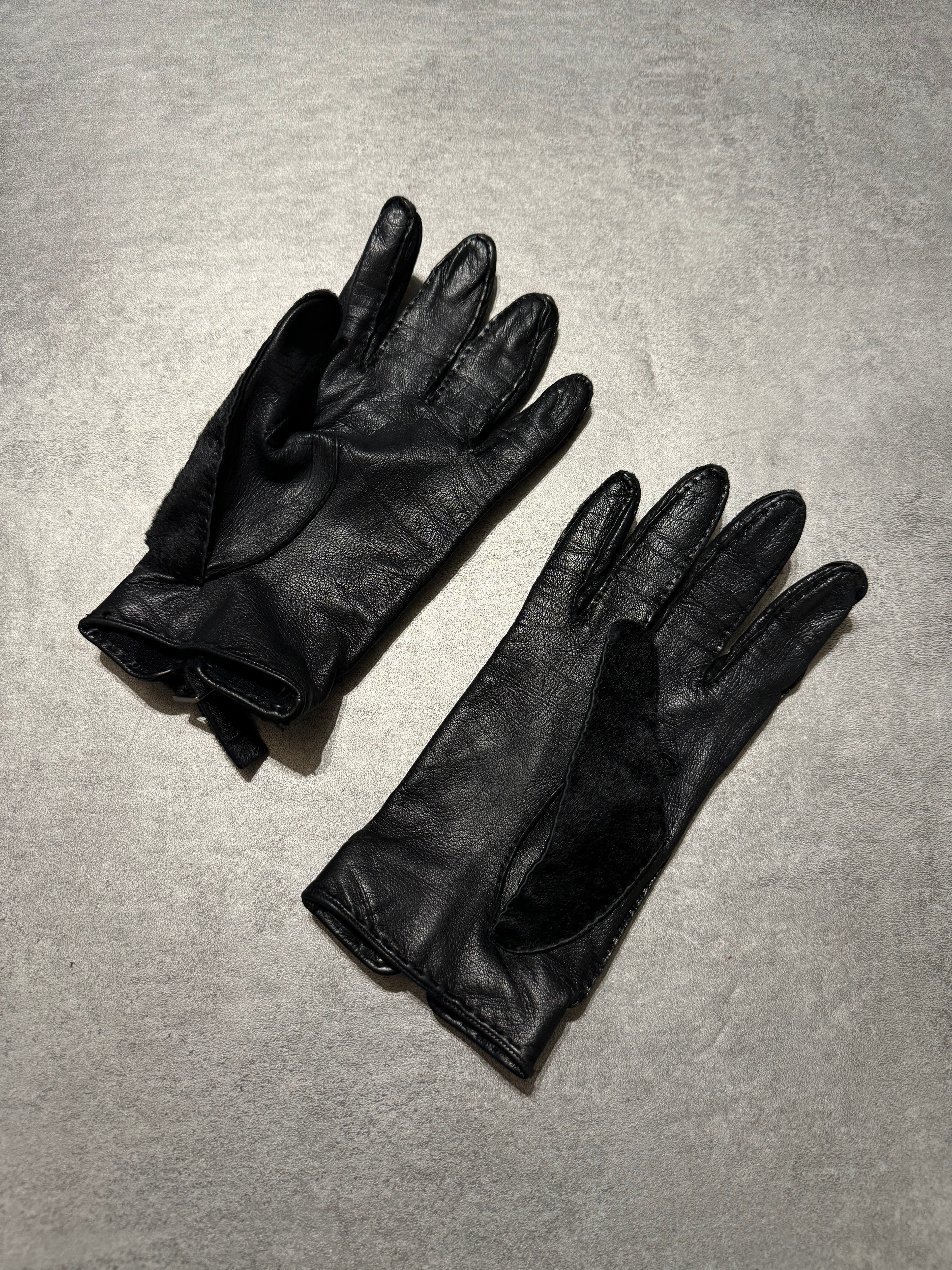 2000s Prada Black Pony Hair Leather Gloves (OS) - 3