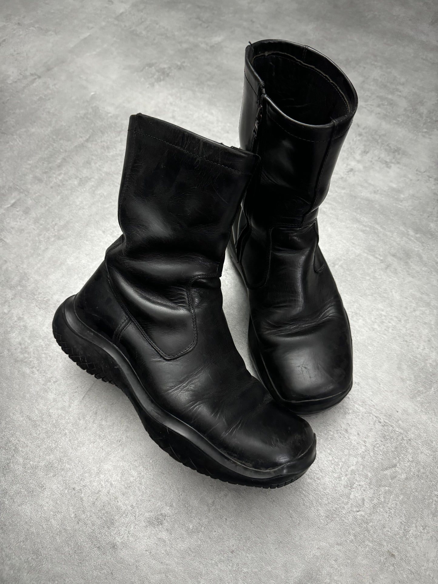 FW1999 Prada Ankle Vibram Black Leather Boots (42) - 2