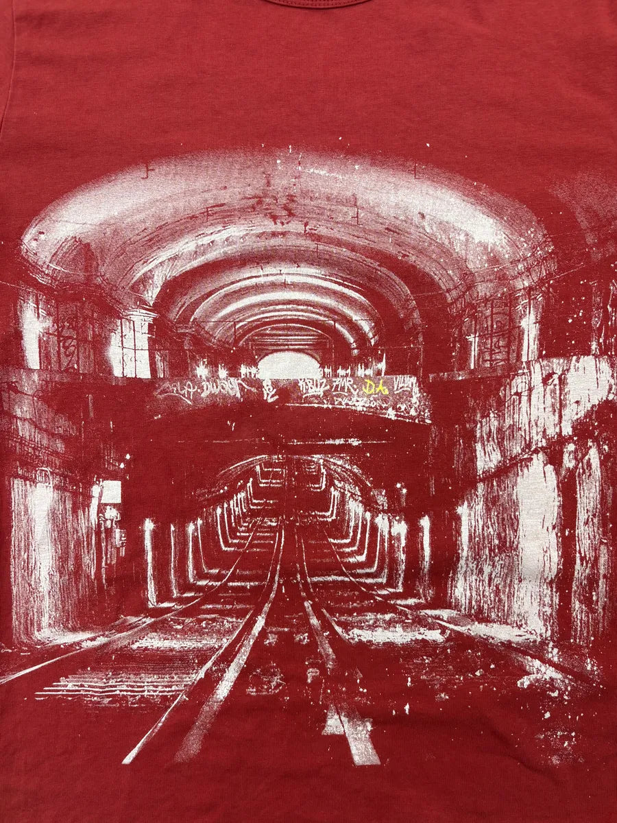 Daniele Alessandrini Red Train Graphic Perspective Longsleeve DOYnPmp 5