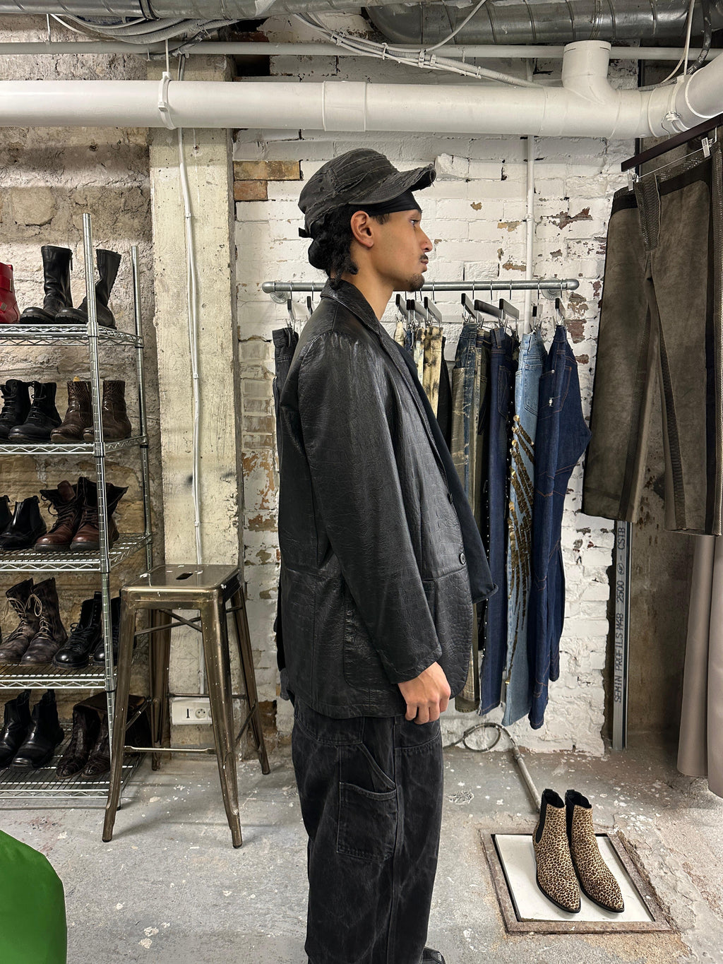 AW2002 Cavalli Black Crocodile Effect Suit Leather Jacket (M) - 4