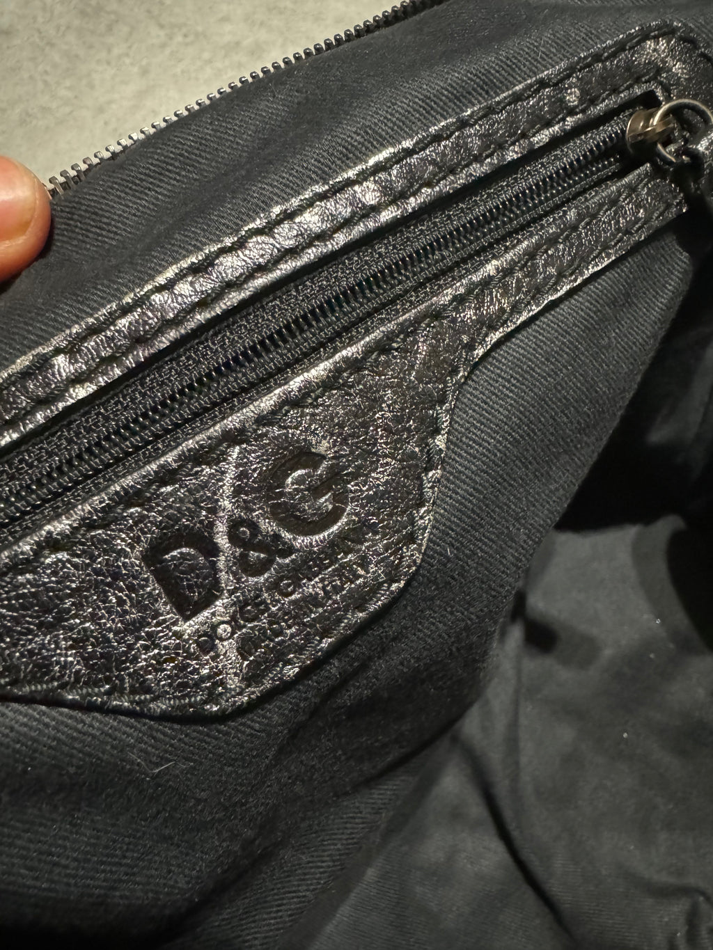 AW2008 Dolce & Gabbana Black Handle Leather Bag (OS) - 6