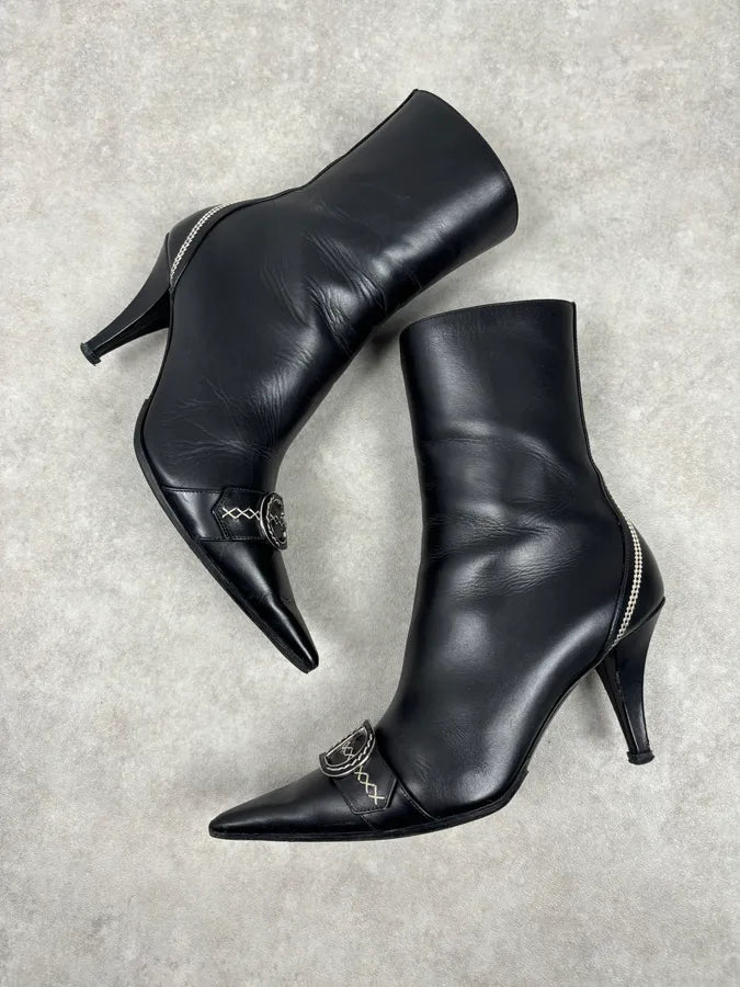 FW2004 Dior Pointy D Black Leather Buckle Ankle Boots Heels by Galliano  OKjyFXF 3