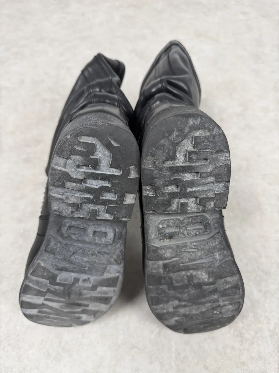 Dirk Bikkembergs Black Leather Minimalist Boots BzVEvon 3