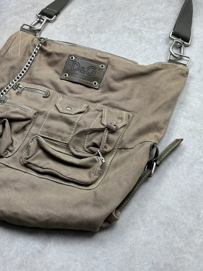 2000s Dolce & Gabbana Beige Canvas Multi-Pocket Shoulder Bag CmjGjsH 8