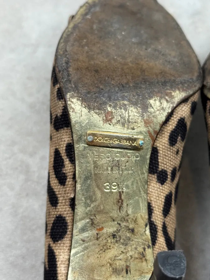 SS2001 Dolce & Gabbana Beige Leopard Canvas Heels AePxKjd 10