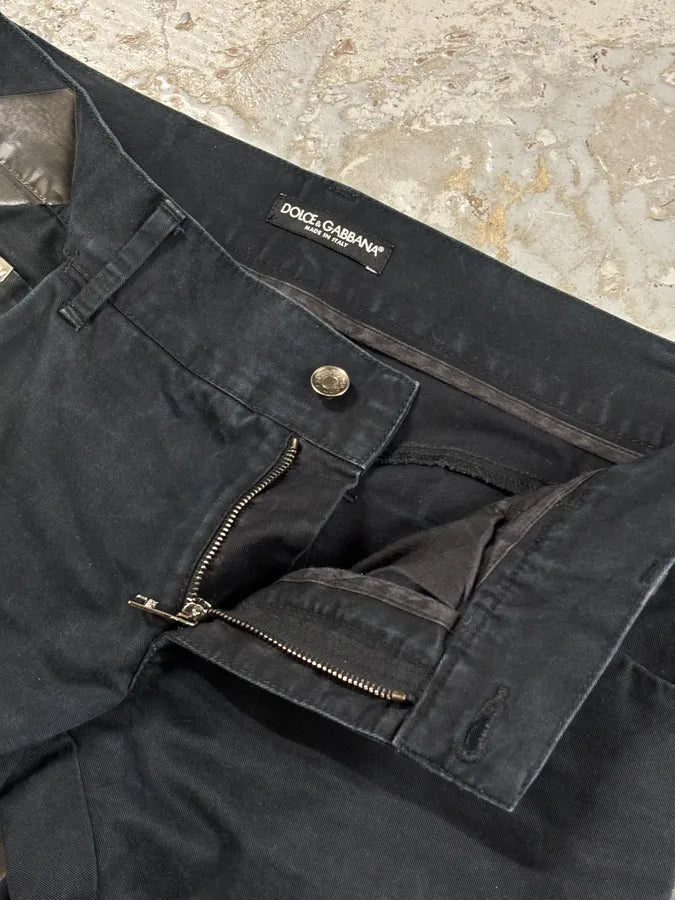 2010s Dolce & Gabbana Black Glossy Leather Trim Slim Jeans shgeBpg 8