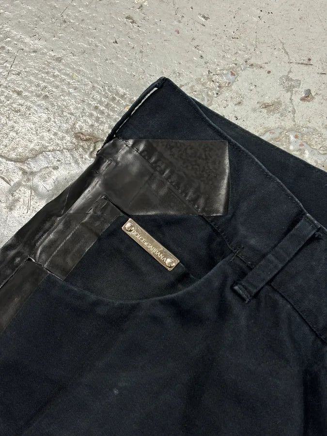 2010s Dolce & Gabbana Black Glossy Leather Trim Slim Jeans shgeBpg 9