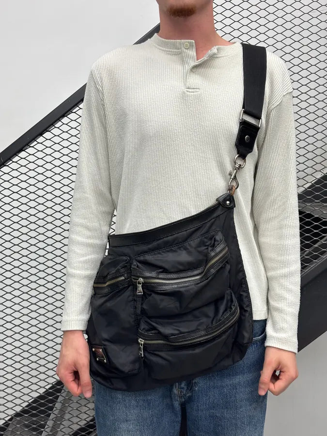 2000s Dolce & Gabbana Black Nylon Multi-Pocket Shoulder Bag UoRrrvs 1