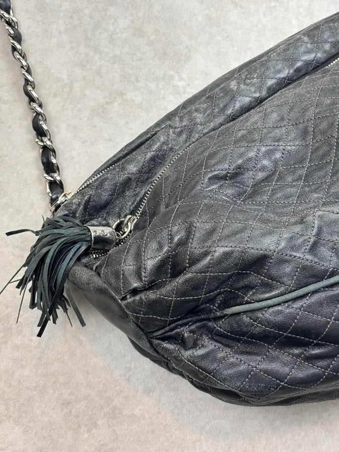 2000s Dolce & Gabbana Black Leather Quilted Shoulder Bag YmwSFgN 5