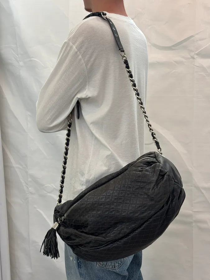 2000s Dolce & Gabbana Black Leather Quilted Shoulder Bag YmwSFgN 1