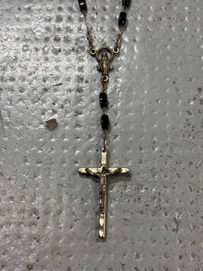 2000s Dolce & Gabbana Black Rosary Beaded Cross Pendant Necklace  ziFkcjF 1