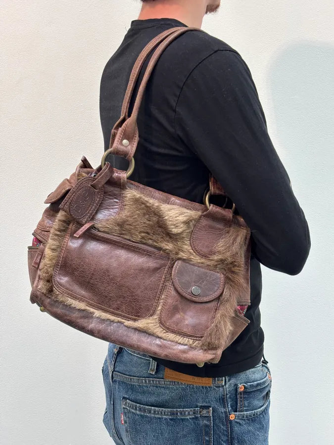 2000s Dolce & Gabbana Brown Multi-Pocket Fur Handle Bag dsyIKYn 3