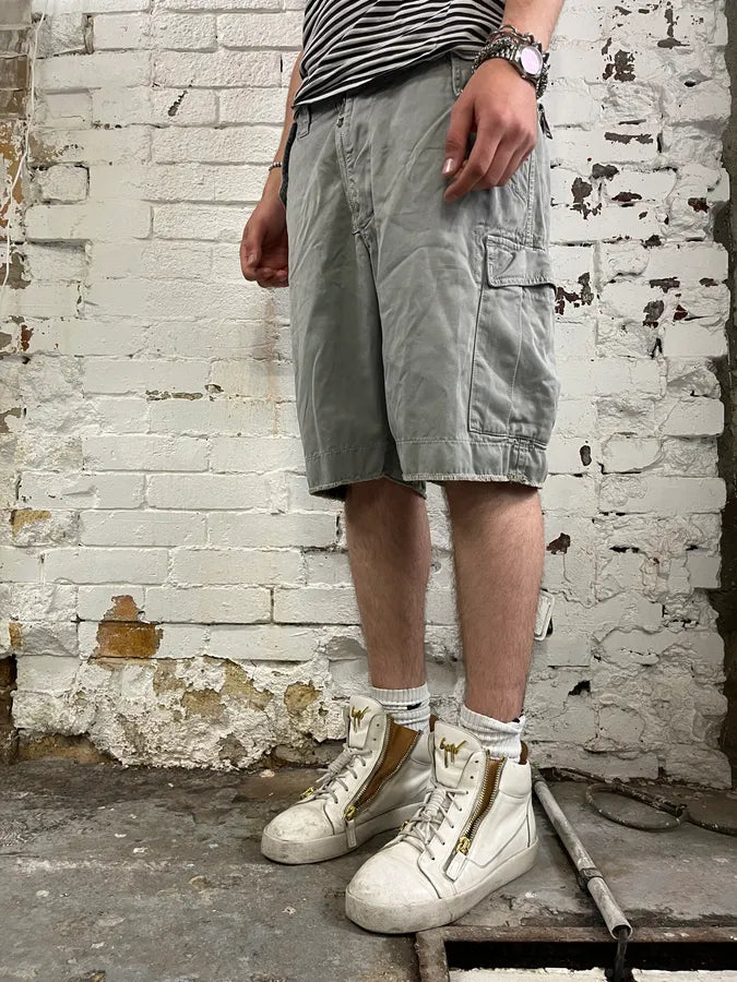 2000s Dolce & Gabbana Grey Zip Cargo Shorts HNdZkzv 1